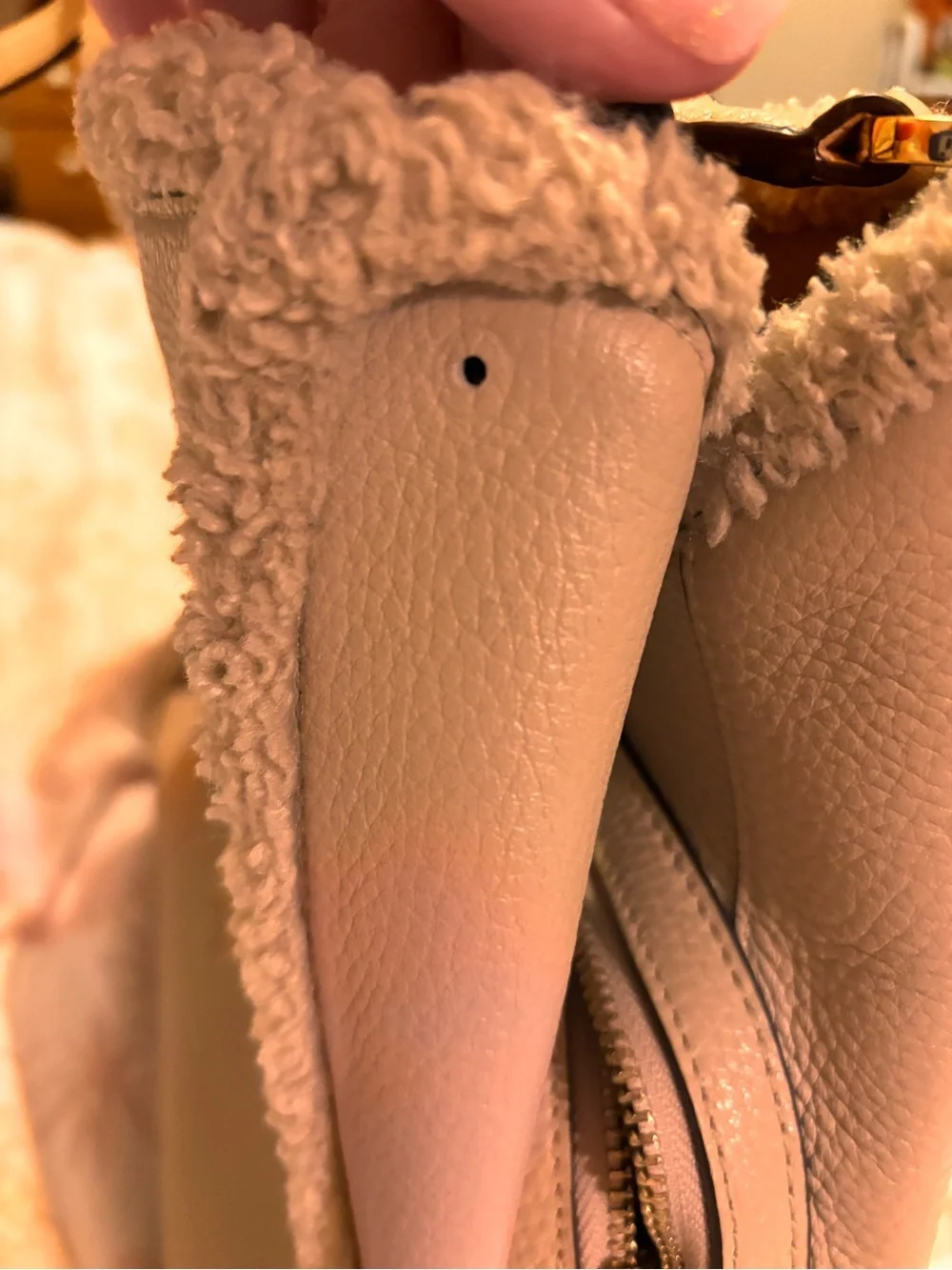 kate spade tan shearling-trim shoulder bag